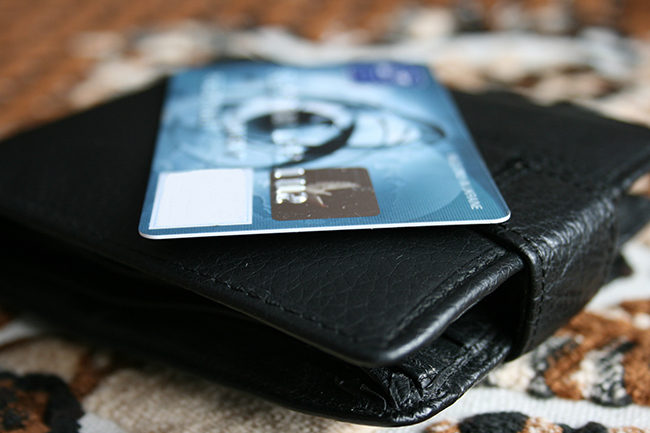 Lommebok med kredittkort.Foto