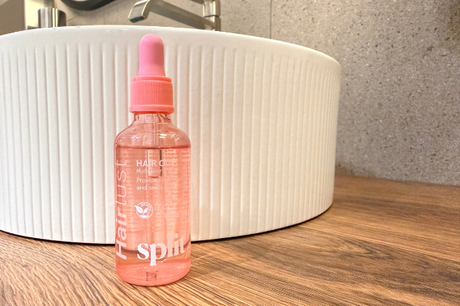 Vinneren av Forbrukerrådets håroljetest, HairLust Splitfix.foto